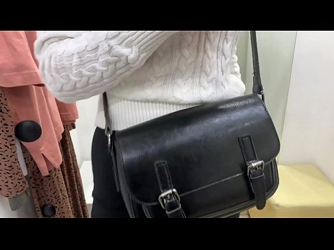 ❤️ Публічна мастурбація молодої сучки FeralBerry фалоімітатором у примірочній ❤ Якісне порно на uk.porn-impact.ru ❌
